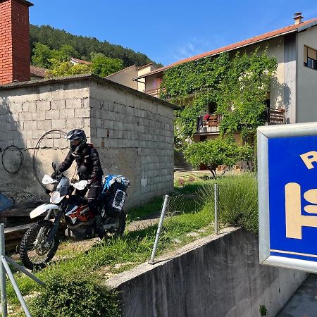 Rooms Nada Zunic Knin Exterior foto