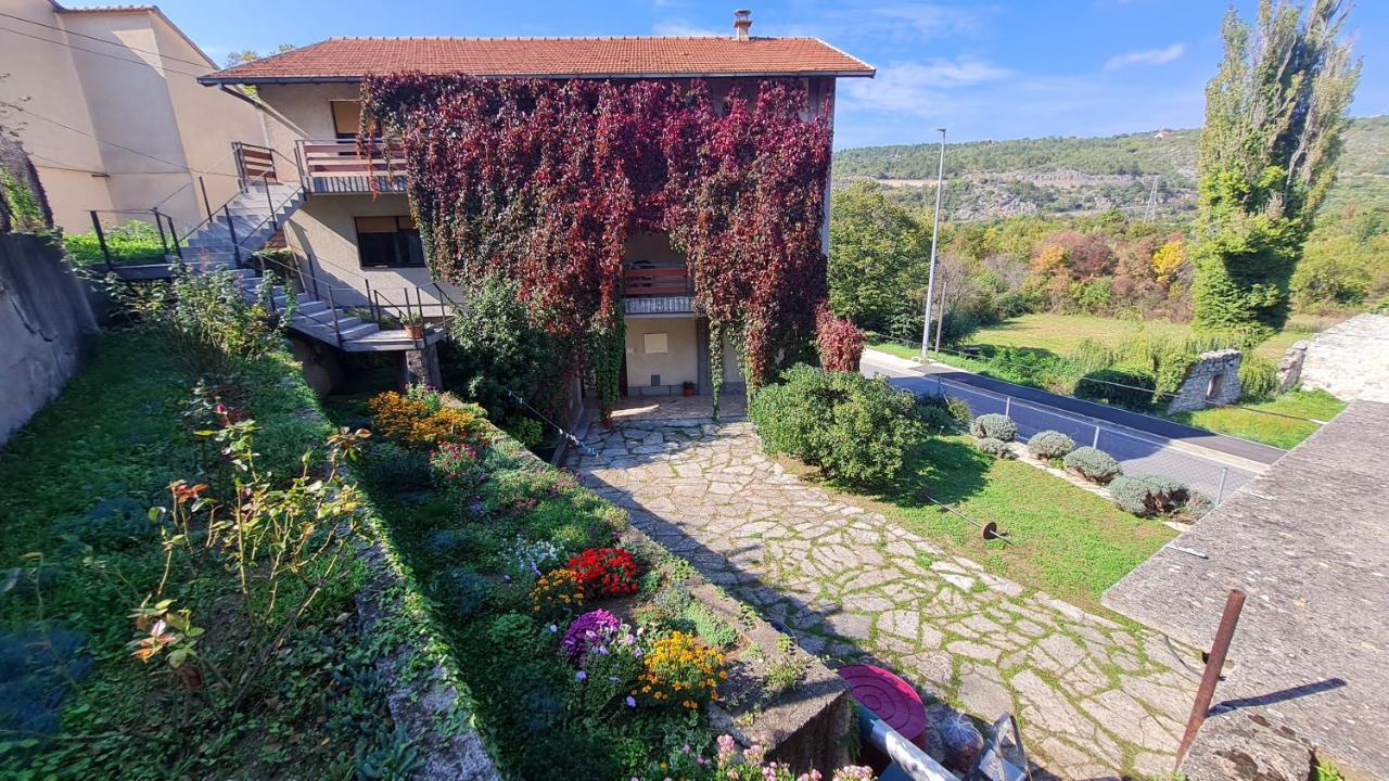 Rooms Nada Zunic Knin Exterior foto