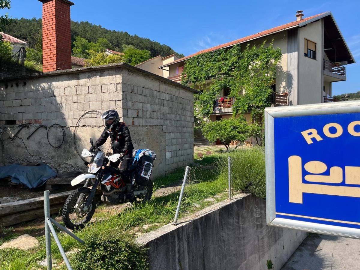 Rooms Nada Zunic Knin Exterior foto